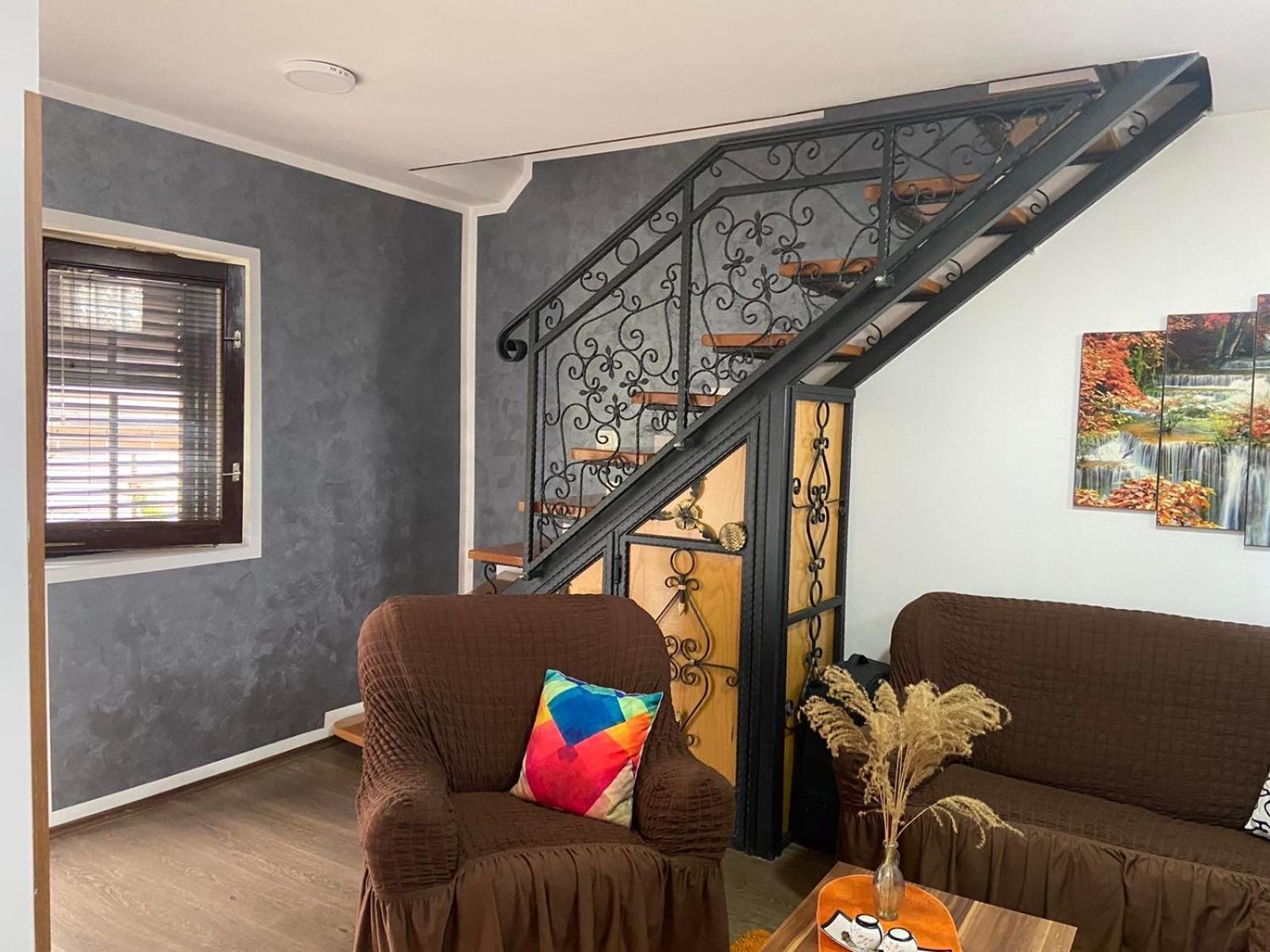 Stan Na Dan Gornji Milanovac-Centar-Nova Gradnja Apartment Ngoại thất bức ảnh